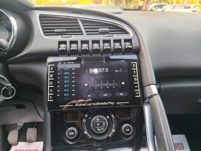 Peugeot 3008 1.6 HDi 110CV Business (11)