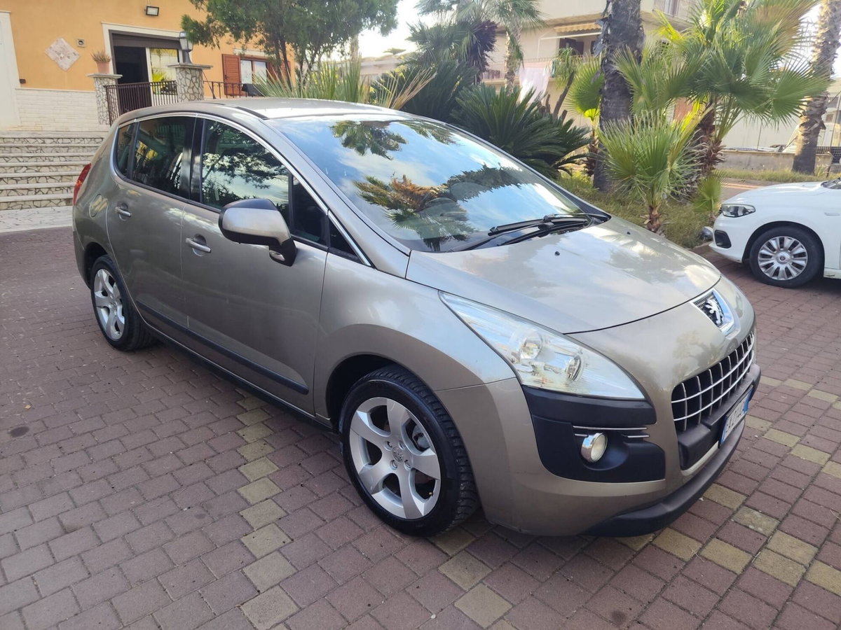 Peugeot 3008 1.6 HDi 110CV Business (2)