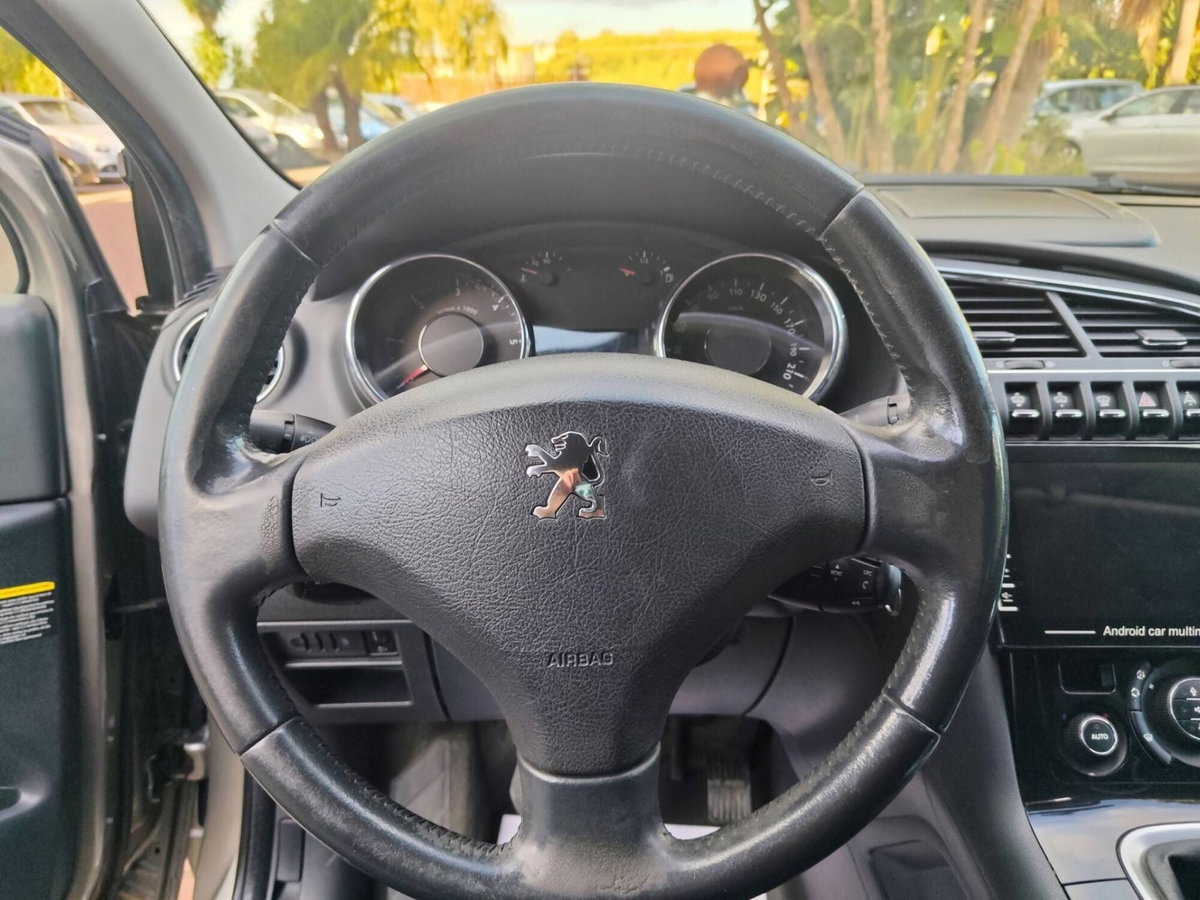 Peugeot 3008 1.6 HDi 110CV Business (8)