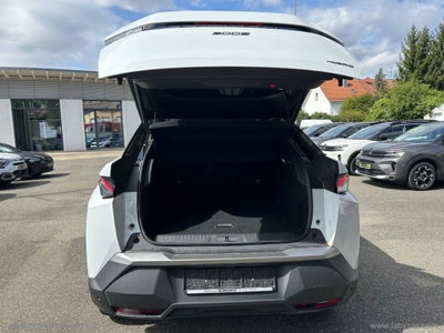 Peugeot 3008 1.2 hybrid 48V GT 136cv e-dcs6 (6)