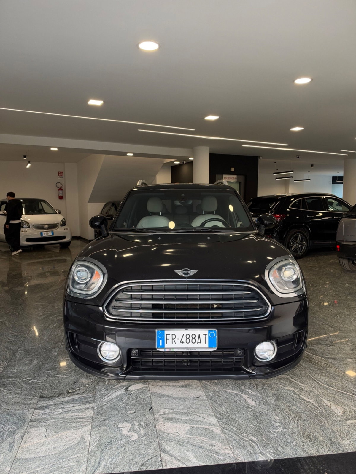 MINI Mini Countryman 2.0 Cooper D Hype Countryman (2)