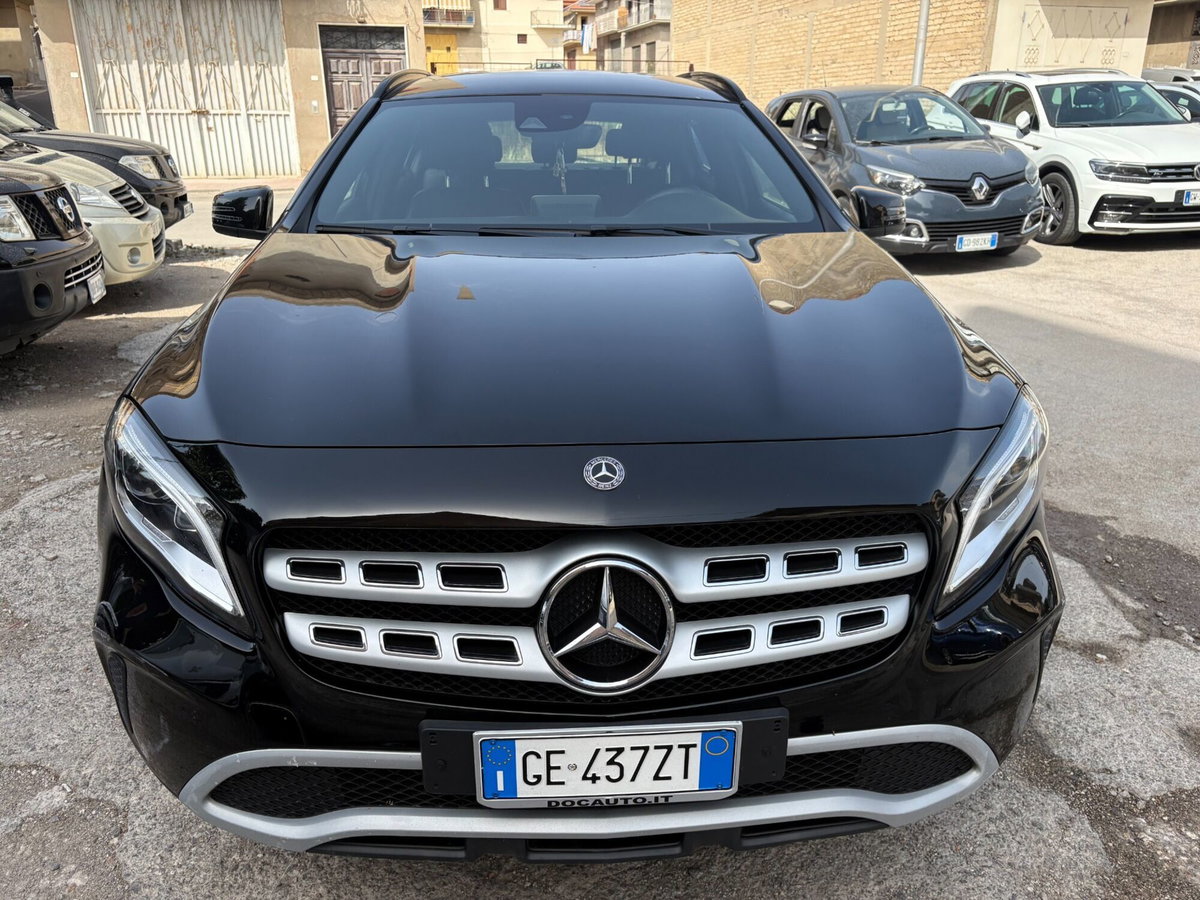 Mercedes-Benz GLA SUV 180 d Sport (2)