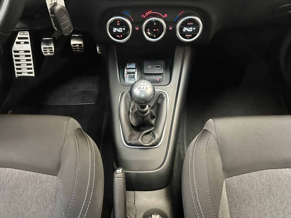 Alfa Romeo Giulietta 1.6 JTDm Ti 120cv (13)