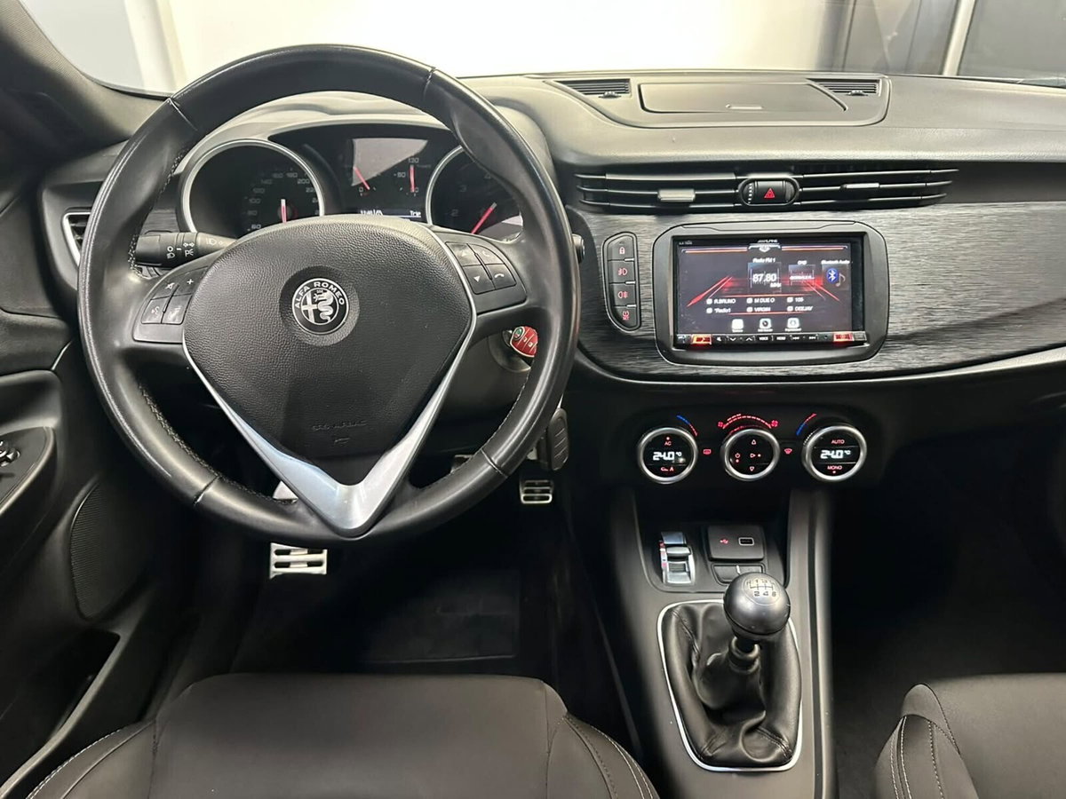 Alfa Romeo Giulietta 1.6 JTDm Ti 120cv (16)