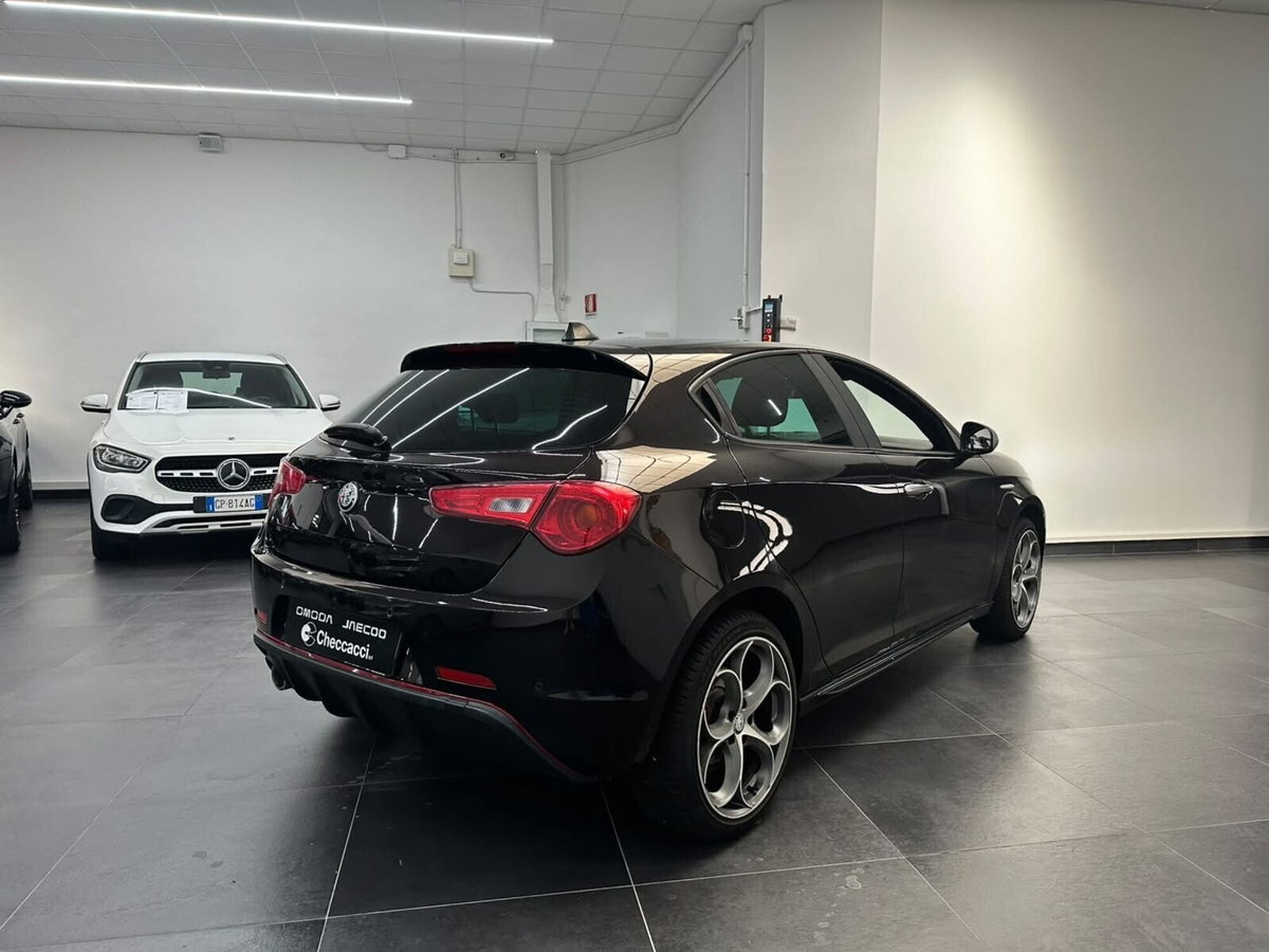 Alfa Romeo Giulietta 1.6 JTDm Ti 120cv (7)