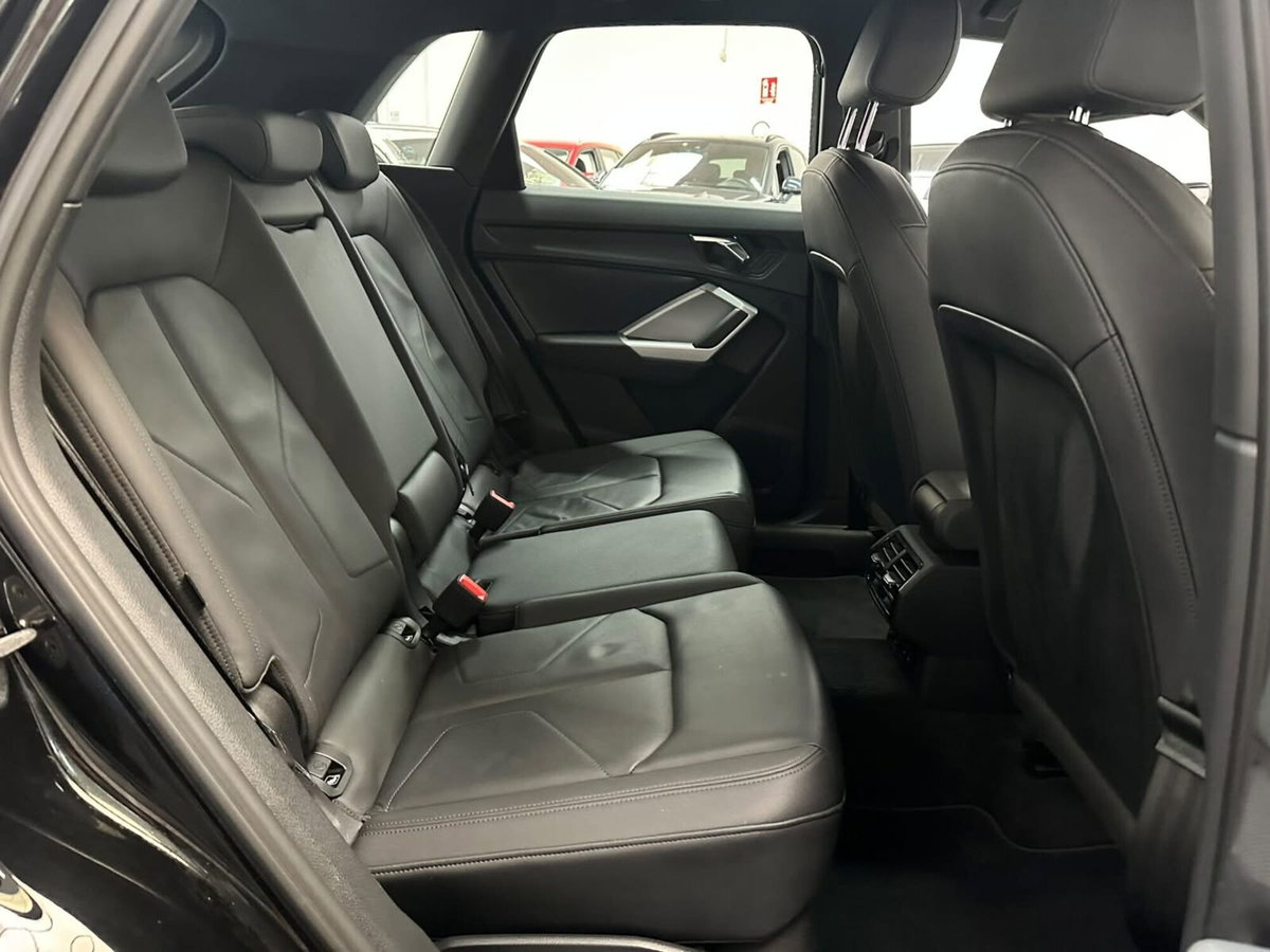 Audi Q3 35 TDI quattro S tronic Business Advanced (19)