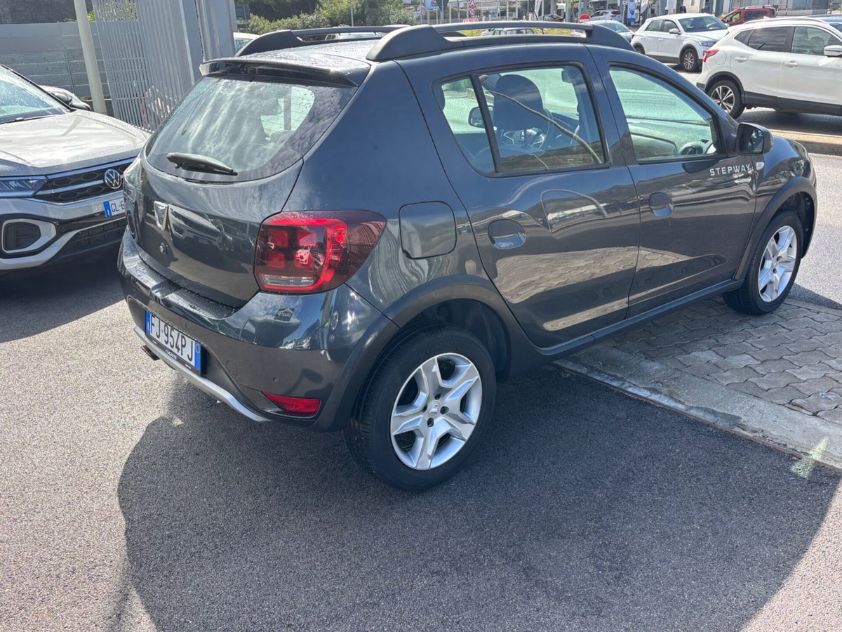 Dacia Sandero Stepway 1.5 dCi 8V 90CV (6)