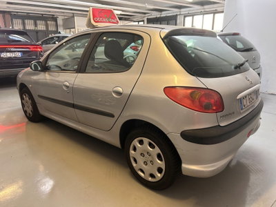 Peugeot 206 5p. XT (4)