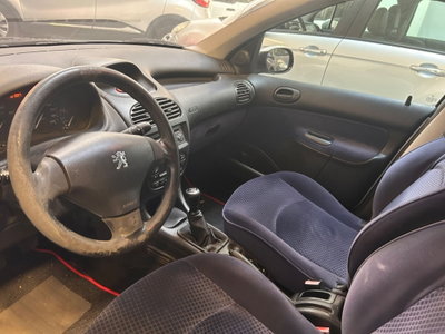 Peugeot 206 5p. XT (5)