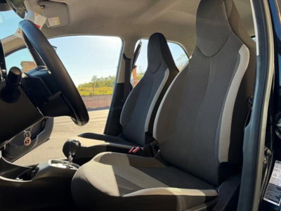 Toyota Aygo Connect 1.0 VVT-i 72 CV 5 porte x-cool MMT (11)