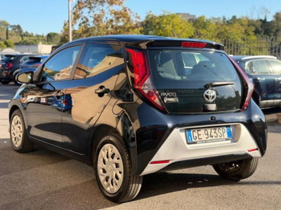 Toyota Aygo Connect 1.0 VVT-i 72 CV 5 porte x-cool MMT (4)