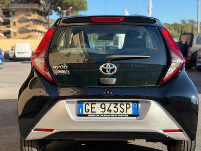 Toyota Aygo Connect 1.0 VVT-i 72 CV 5 porte x-cool MMT (5)
