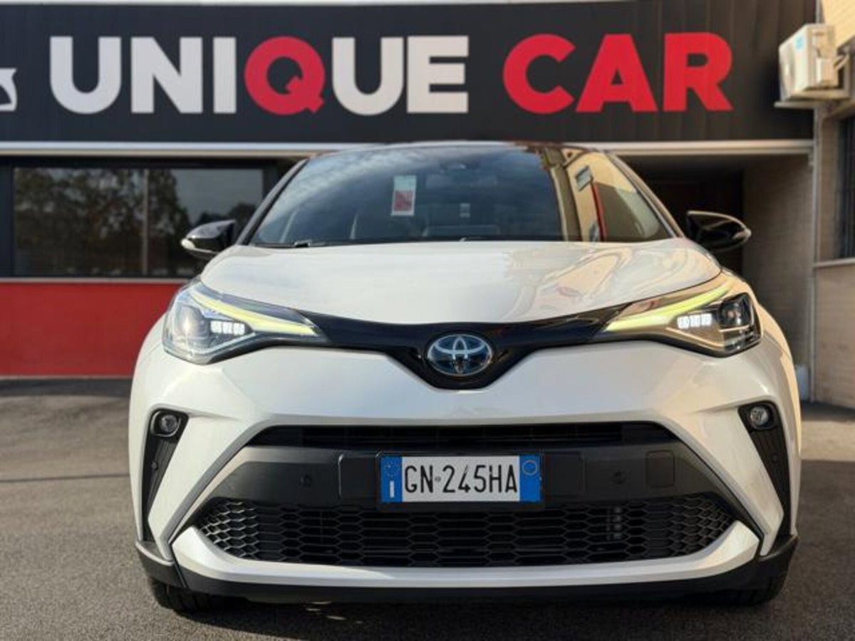 Toyota Toyota C-HR 2.0 Hybrid E-CVT Lounge (2)