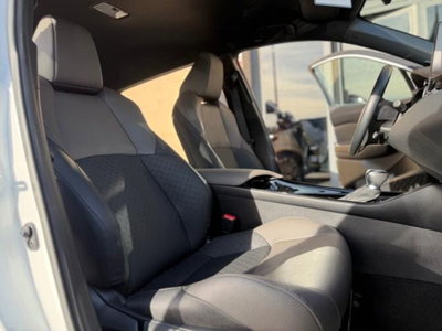 Toyota Toyota C-HR 2.0 Hybrid E-CVT Lounge (9)