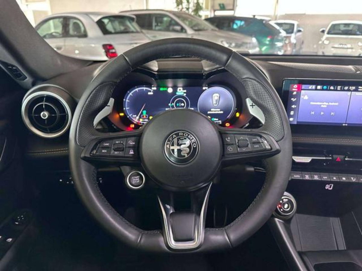 Alfa Romeo Tonale 1.3 phev Veloce Q4 280cv at6 (10)