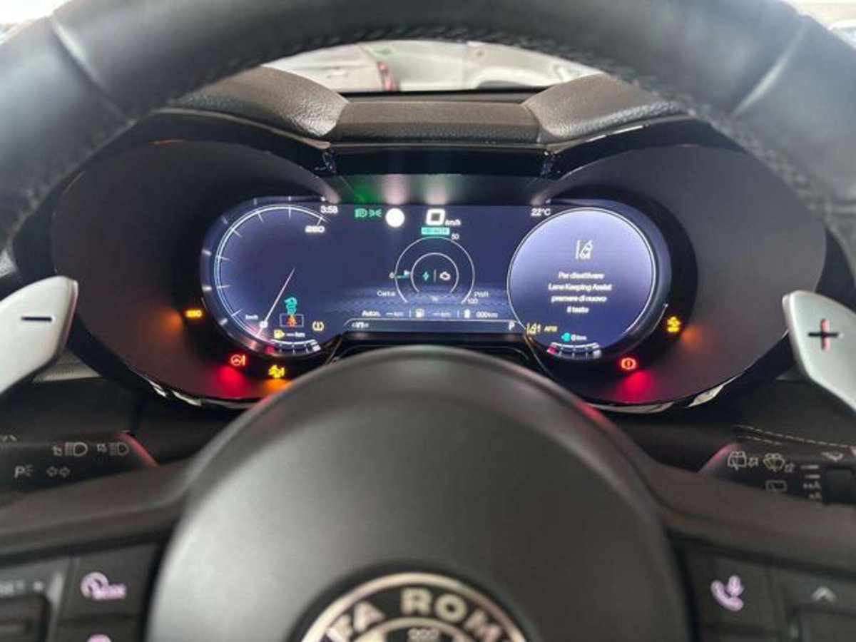 Alfa Romeo Tonale 1.3 phev Veloce Q4 280cv at6 (12)