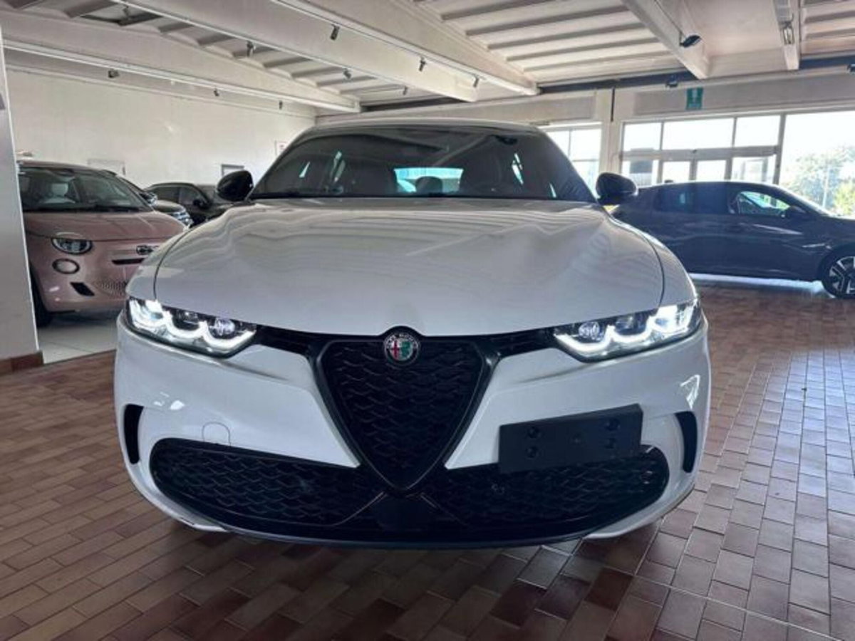 Alfa Romeo Tonale 1.3 phev Veloce Q4 280cv at6 (2)