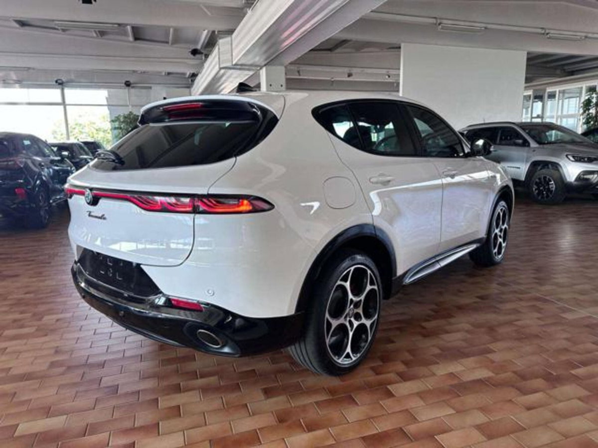 Alfa Romeo Tonale 1.3 phev Veloce Q4 280cv at6 (6)