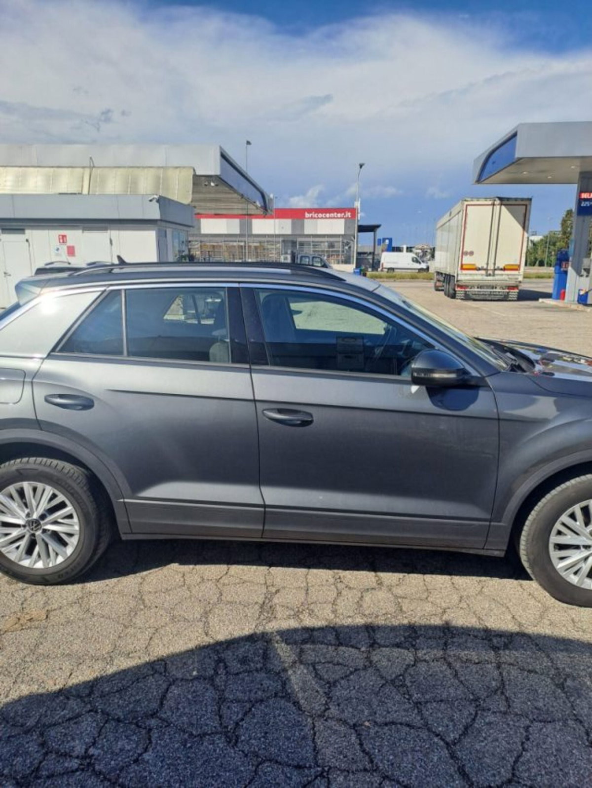 Volkswagen T-Roc 2.0 tdi Life 115cv (4)