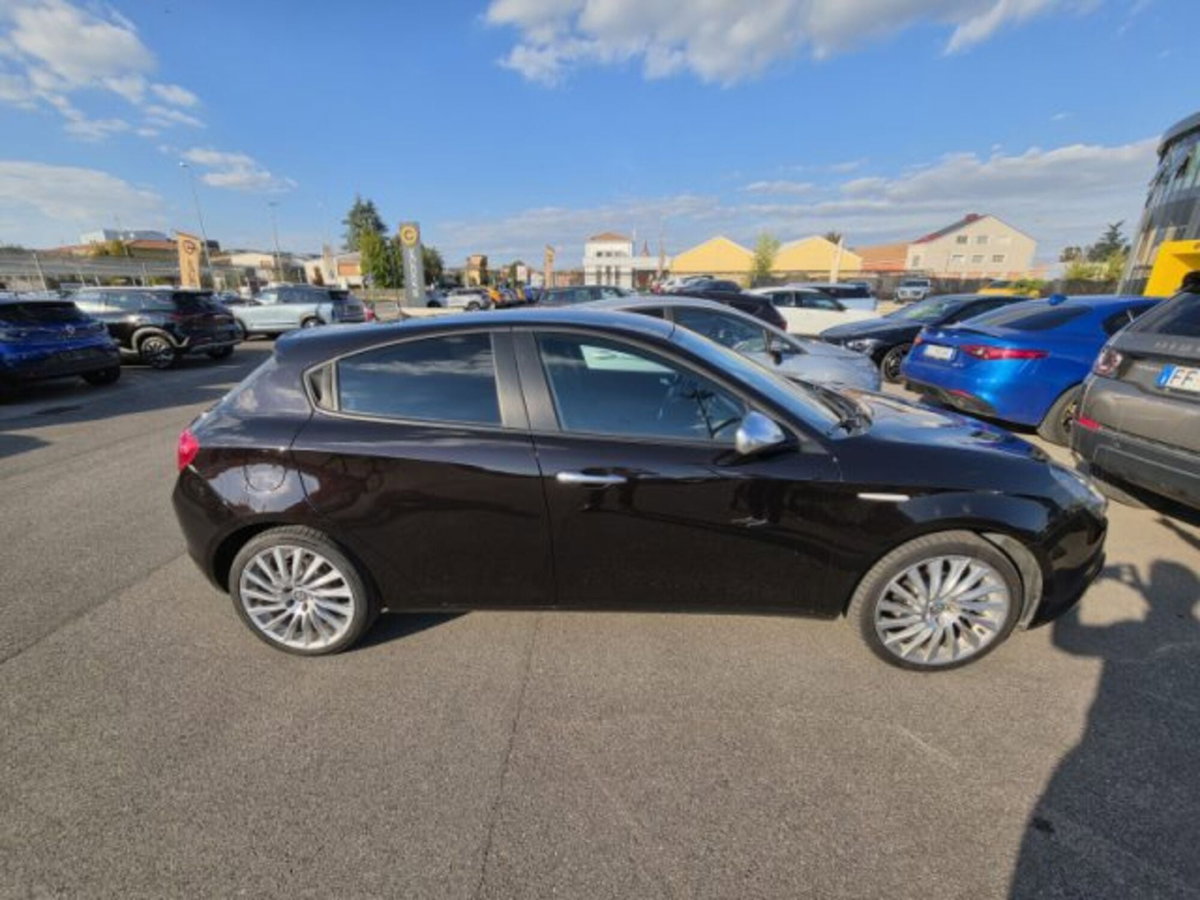 Alfa Romeo Giulietta 1.6 JTDm Super 120cv (3)