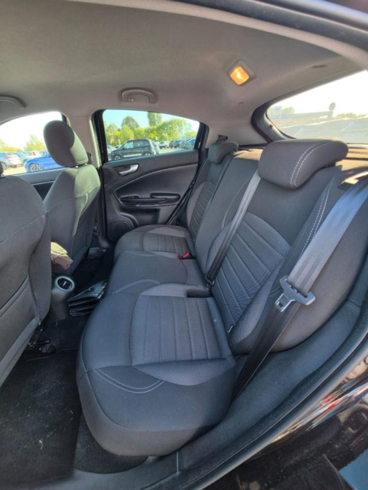 Alfa Romeo Giulietta 1.6 JTDm Super 120cv (8)