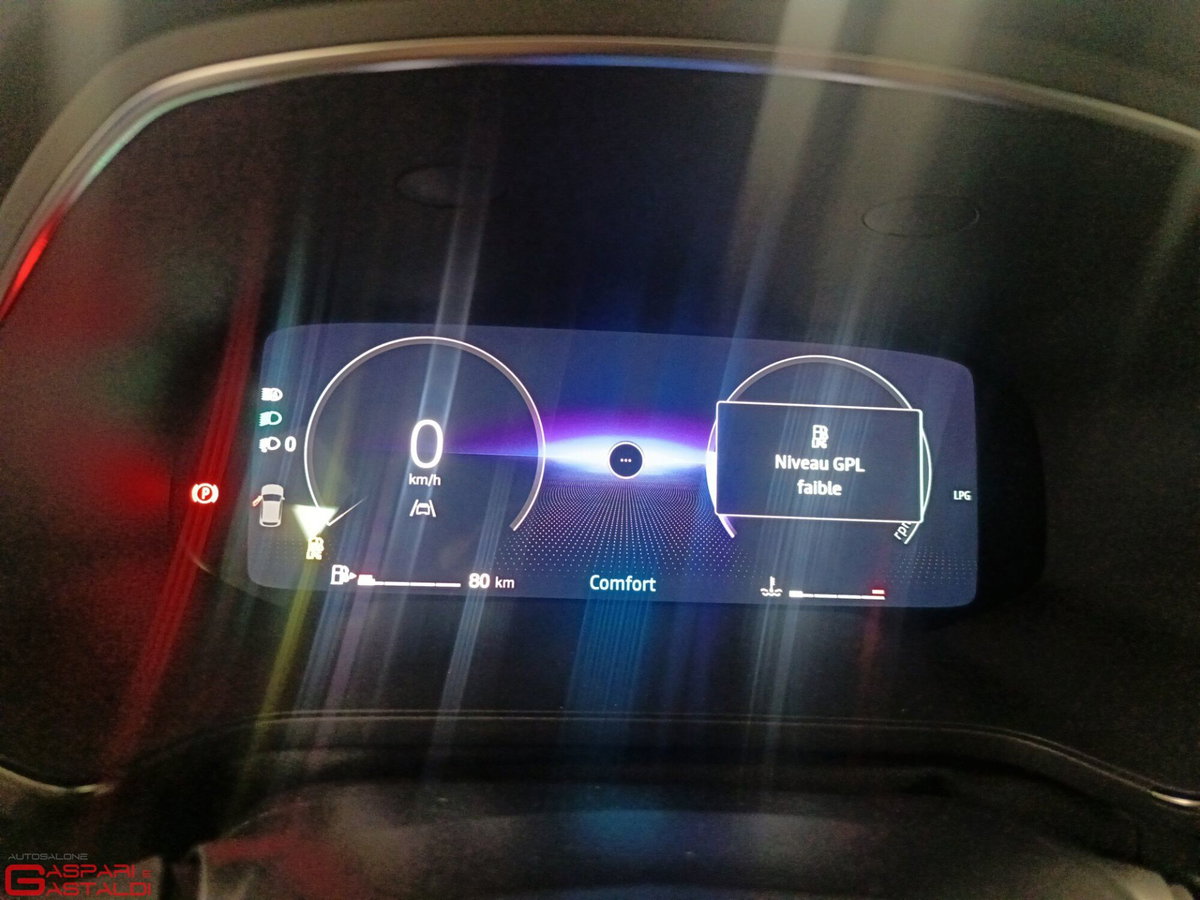 Renault Captur 1.2 eco-g Techno 120cv (12)
