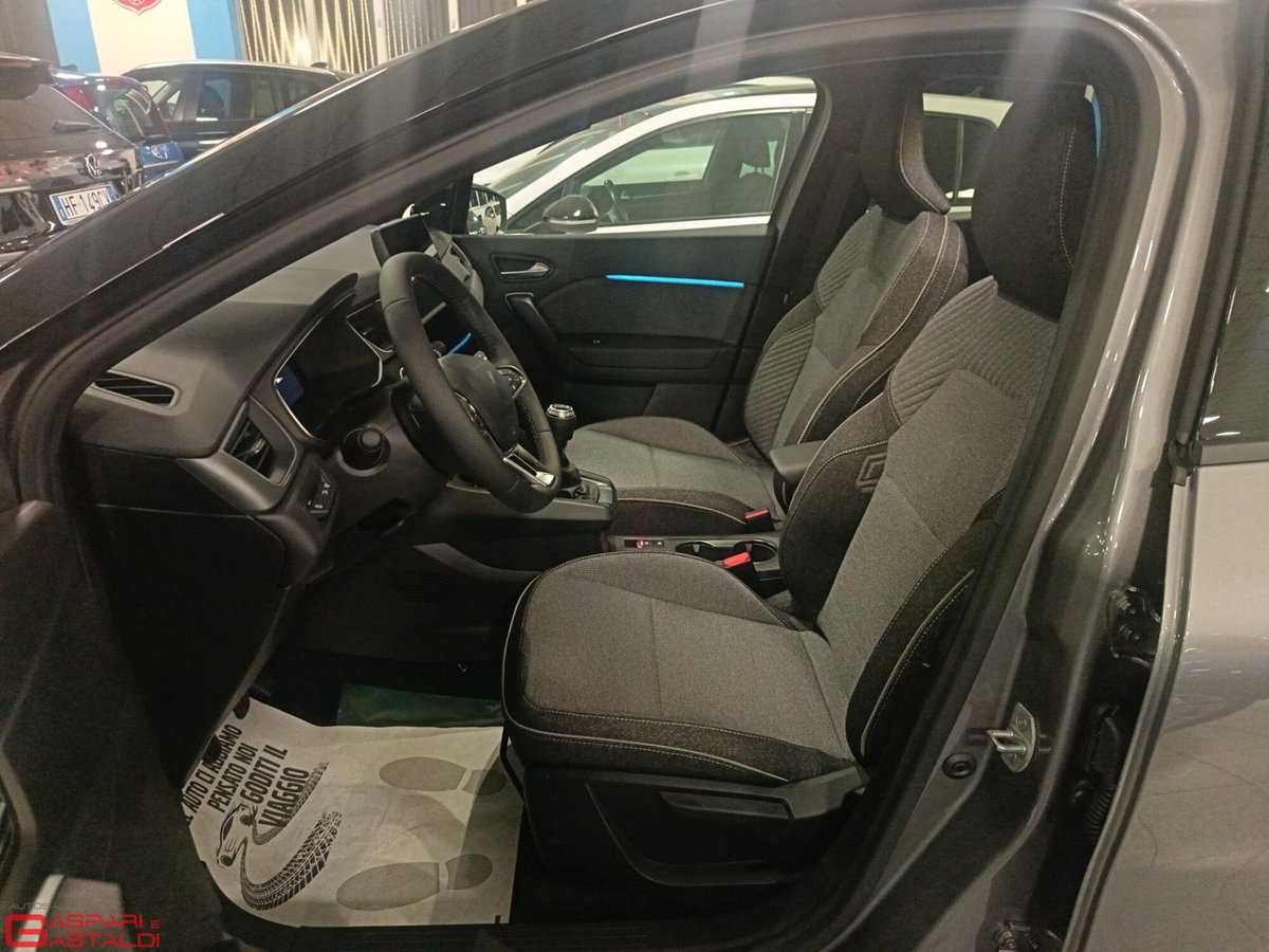 Renault Captur 1.2 eco-g Techno 120cv (8)