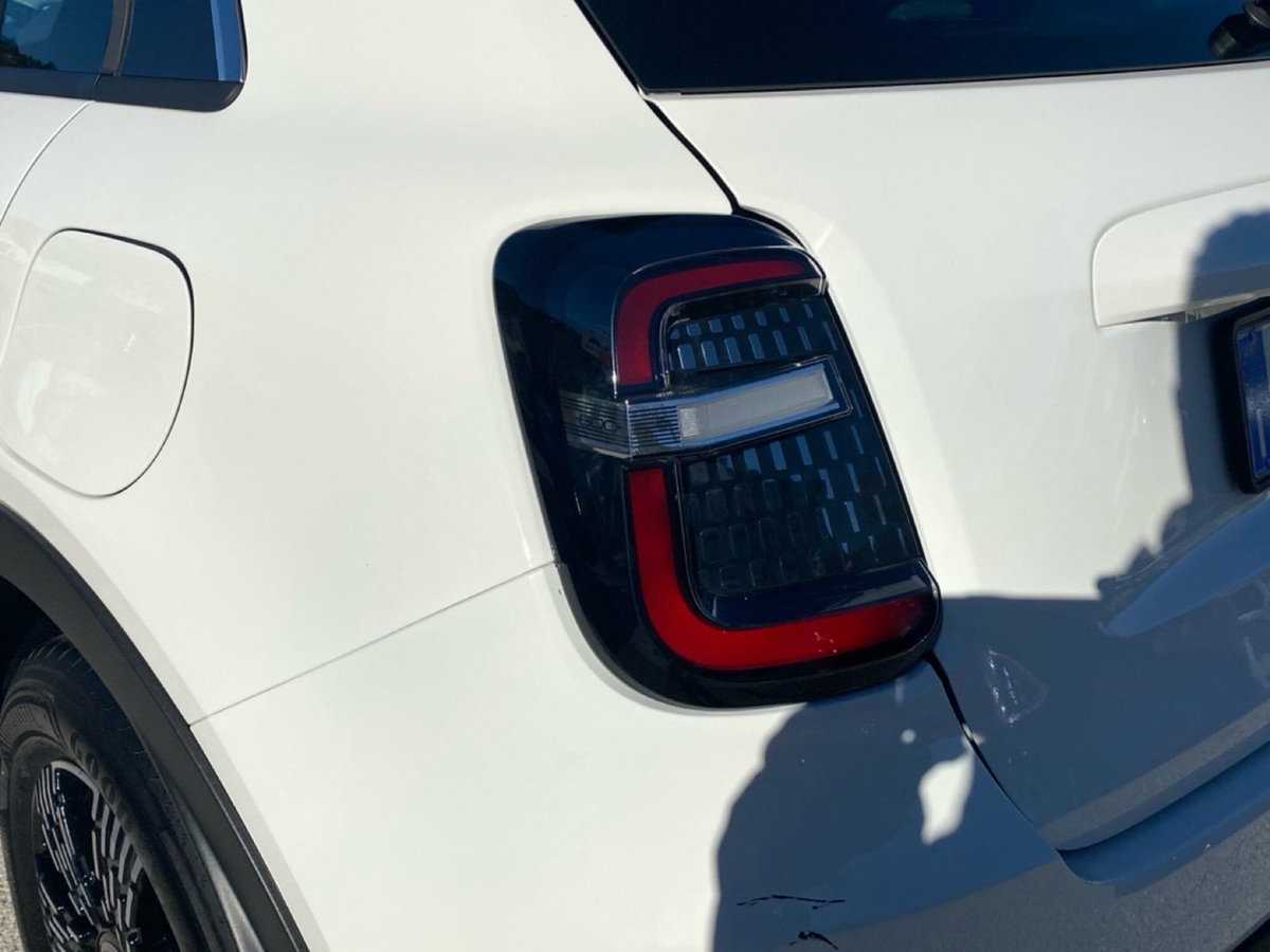 Fiat 600 1.2 hybrid Icon 145cv auto (10)