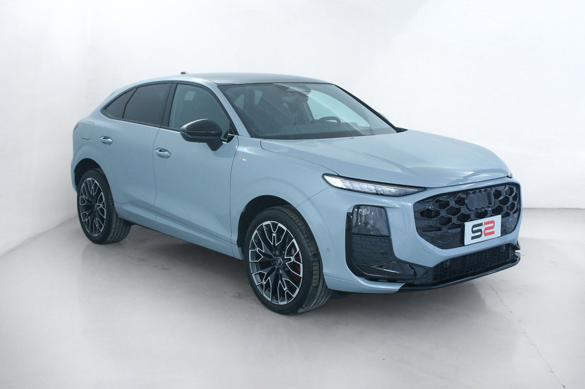 Audi Q3 Sportback 2.0 tfsi S line edition quattro 204cv s-tronic (2)