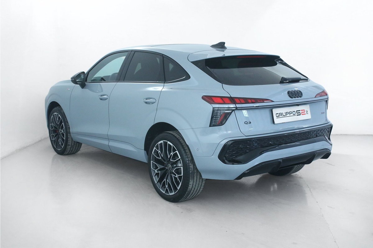 Audi Q3 Sportback 2.0 tfsi S line edition quattro 204cv s-tronic (4)
