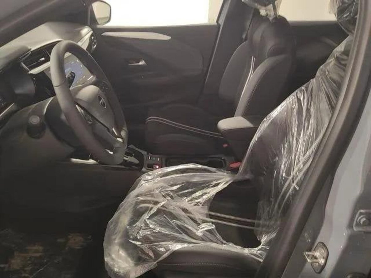 Opel Corsa 1.2 hybrid Corsa 100cv dct6 (8)