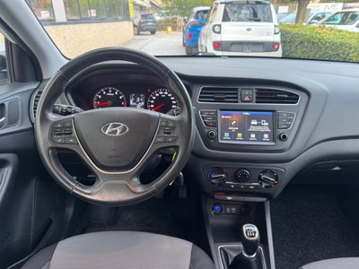 Hyundai i20 1.2 5 porte Connectline (10)