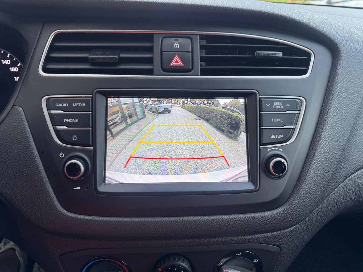Hyundai i20 1.2 5 porte Connectline (13)