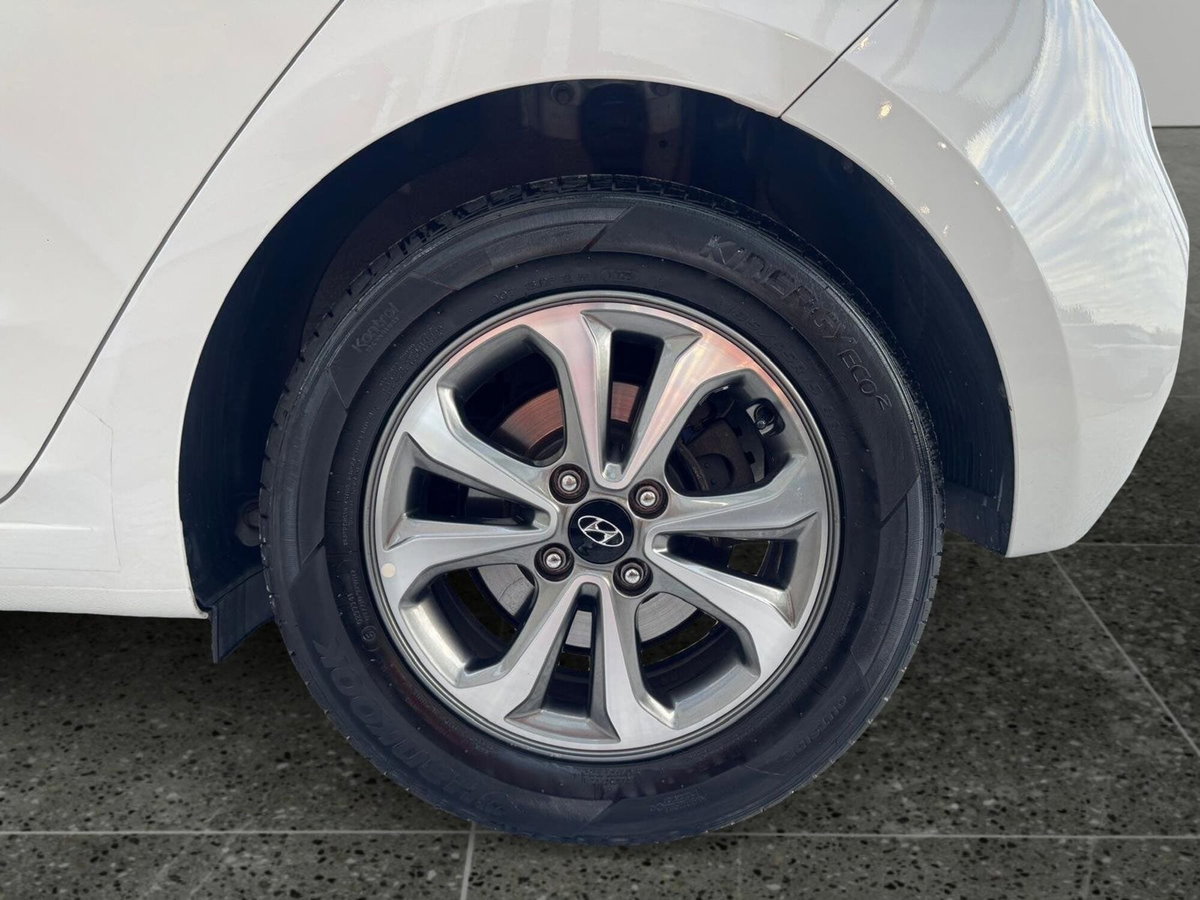 Hyundai i20 1.2 5 porte Connectline (15)
