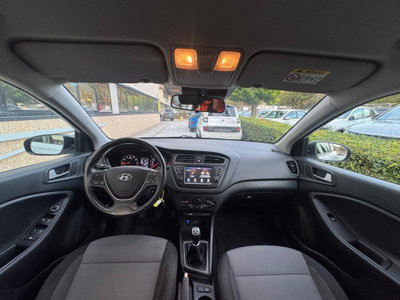 Hyundai i20 1.2 5 porte Connectline (7)