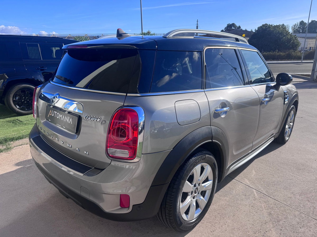 MINI Mini Countryman 2.0 Cooper D Essential Countryman (11)