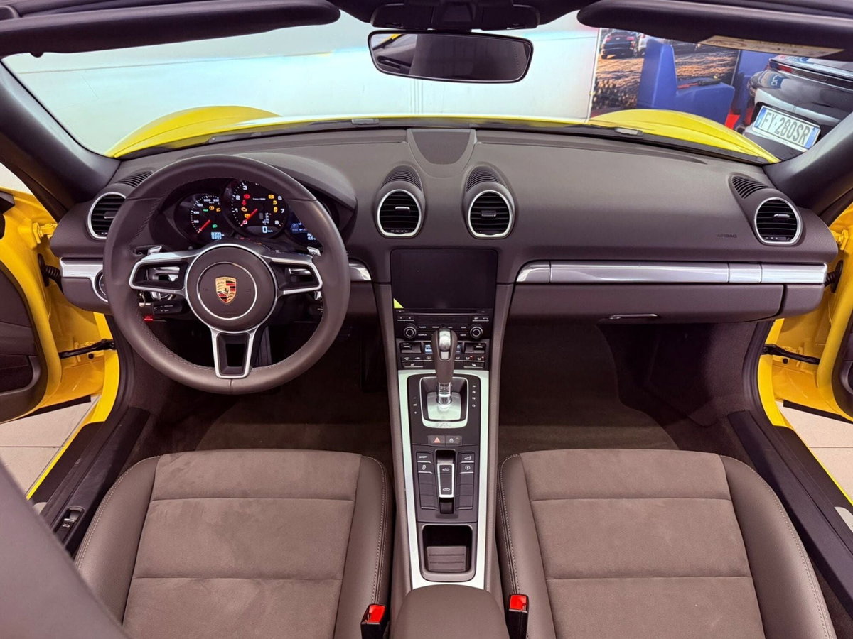 Porsche 718 Boxster  Boxster 2.0 300cv (8)