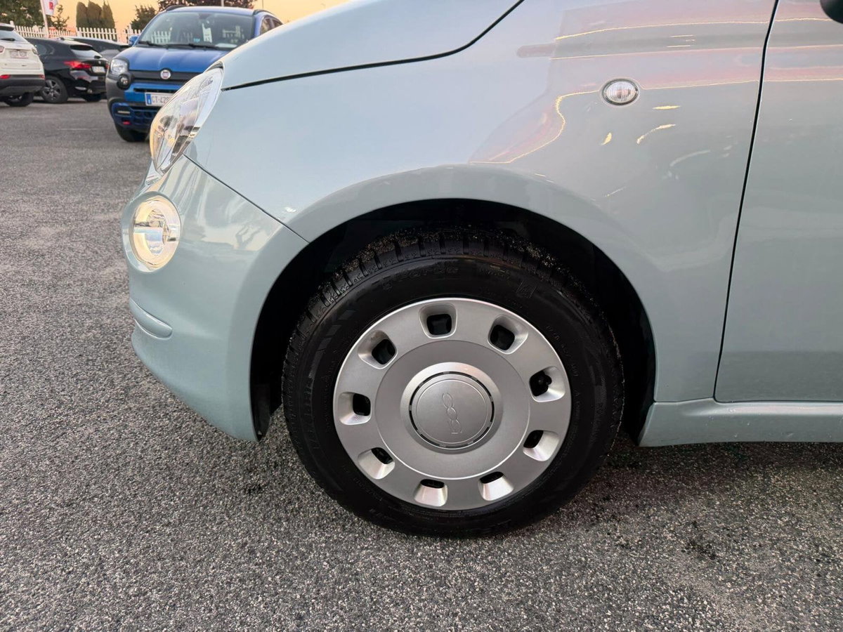 Fiat 500 1.0 Hybrid Red (8)
