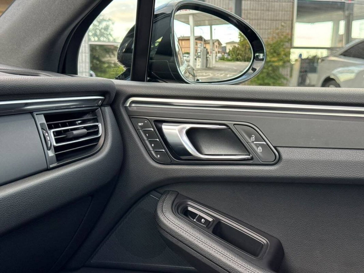 Porsche Macan 2.0 265cv pdk (19)