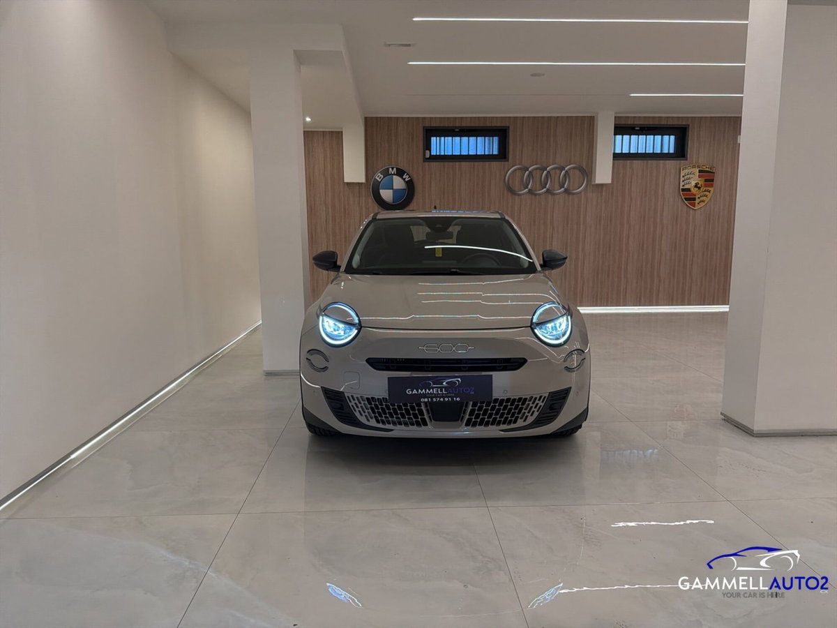 Fiat 600 1.2 hybrid 110cv auto