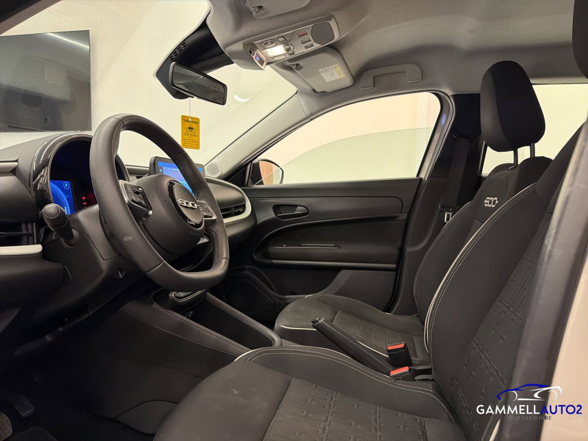 Fiat 600 1.2 hybrid 110cv auto (11)