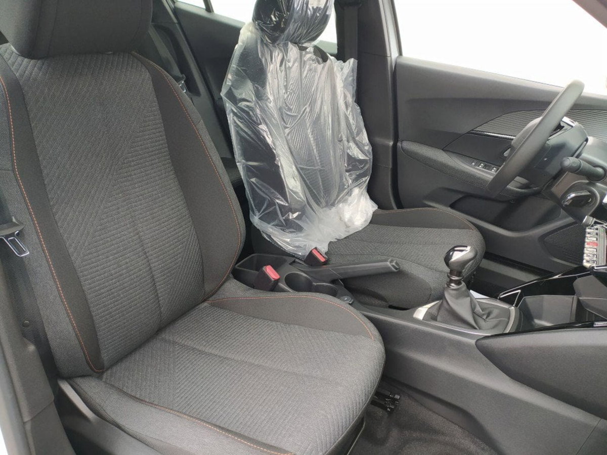 Peugeot 2008 1.2 puretech Style s&s 100cv (12)