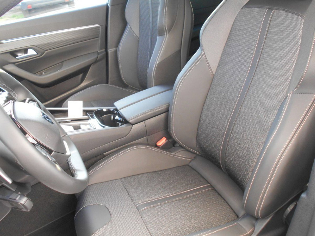 Peugeot 508 SW BlueHDi 130 Stop&Start Allure (10)
