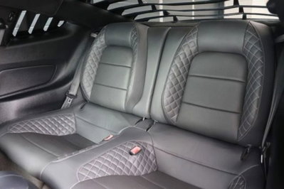 Ford Mustang Coupé Fastback 2.3 EcoBoost (12)