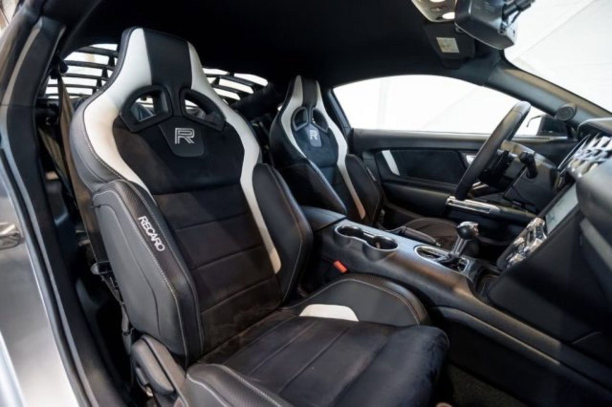 Ford Mustang Coupé Fastback 2.3 EcoBoost (16)