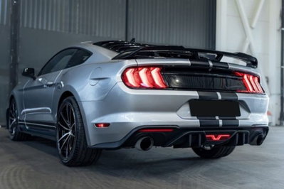 Ford Mustang Coupé Fastback 2.3 EcoBoost (7)