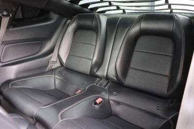 Ford Mustang Coupé Fastback 2.3 EcoBoost (13)
