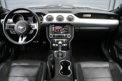 Ford Mustang Coupé Fastback 2.3 EcoBoost (14)