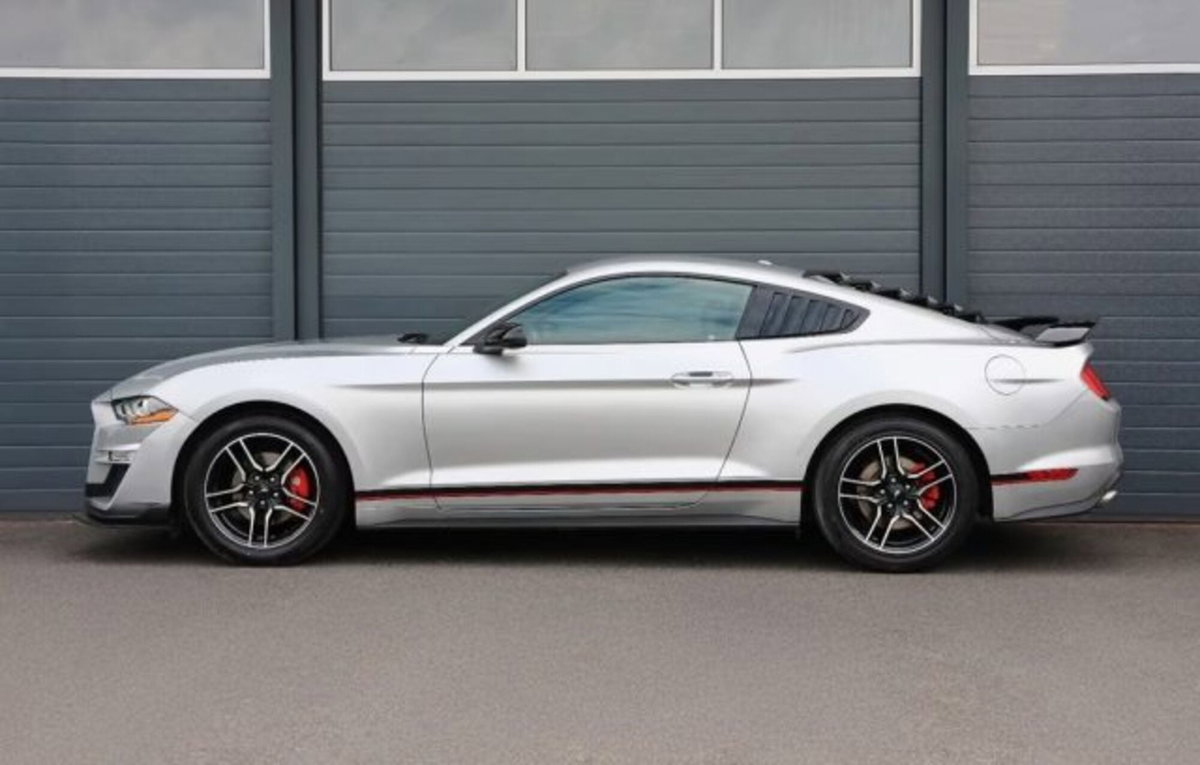 Ford Mustang Coupé Fastback 2.3 EcoBoost (4)