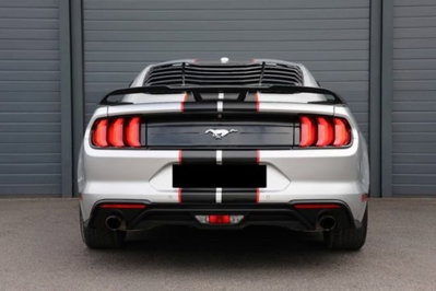 Ford Mustang Coupé Fastback 2.3 EcoBoost (7)